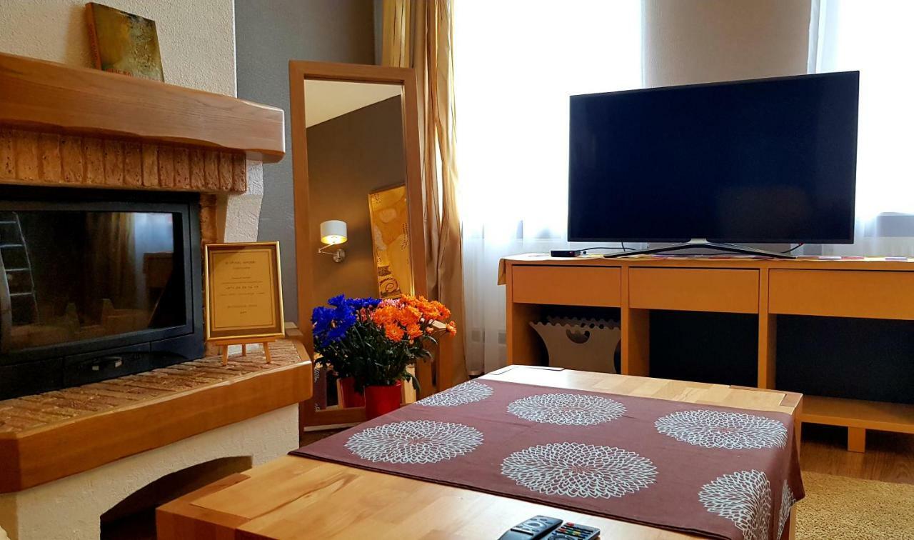 Appartamento Gustav House Daugavpils Esterno foto